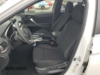 2018 Mitsubishi Eclipse Cross LE z VIN JA4AT4AA2JZ045569, wystawiony jako Copart lot #57260595 z przebiegiem 38 963 mil mil oraz Szkoda całkowita • Salvage title. Historia ofert i sprzedaży dostępna na DreamBid. Obrazek 7.