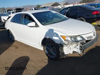 2013 Toyota Camry L with VIN 4T1BF1FK5DU296293, listed as a IAAI auction lot 40797607 with 71,175 mi miles. Bid and sale history available at carsss.com. Image 1.