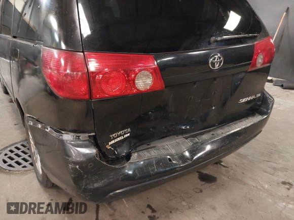 2009 Toyota Sienna XLE with VIN 5TDZK22C19S232024, listed as a IAAI auction lot 42081485 with 179,257 mi miles. Bid and sale history available at carsss.com. Image 6.