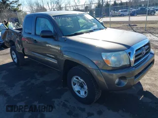 2009 Toyota Tacoma with VIN 5TEUU42N89Z650911, listed as a IAAI auction lot 41580270 with 178,669 mi miles. Bid and sale history available at carsss.com. Image 1.
