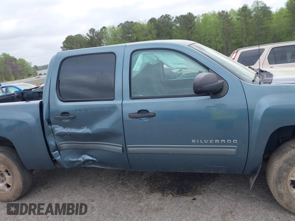 2010 Chevrolet Silverado 1500 LT with VIN 3GCRCSE01AG151249, listed as a IAAI auction lot 41952263 with 255,140 mi miles and . Bid and sale history available at DreamBid. Image 13.