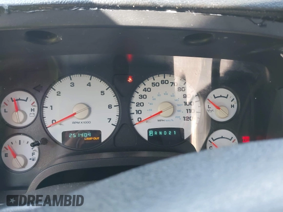 2005 Dodge 1500 SLT with VIN 1D7HA18N95S273980, listed as a IAAI auction lot 42154184 with 251,404 mi miles. Bid and sale history available at carsss.com. Image 7.