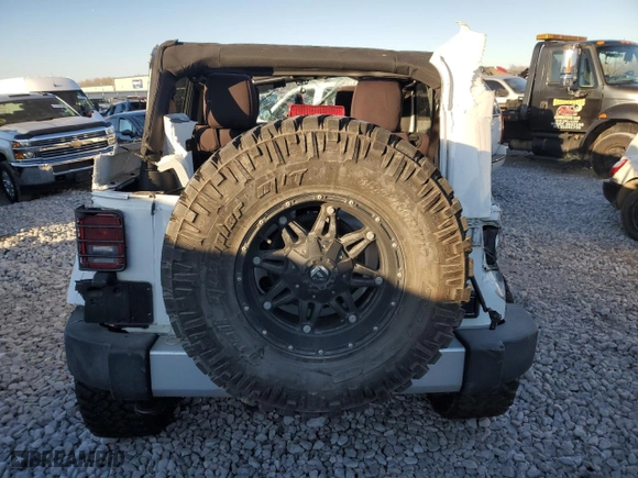 2018 Jeep Wrangler JK Unlimited Sahara with VIN 1C4BJWEG4JL888265, listed as a Copart auction lot 82708034 with 42,955 mi miles and Salvage Title. Bid and sale history available at carsss.com. Image 6.