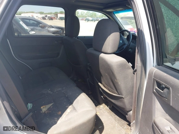 2010 Ford Escape XLT with VIN 1FMCU0D70AKC49781, listed as a IAAI auction lot 41916765 with 1 mi miles. Bid and sale history available at carsss.com. Image 8.