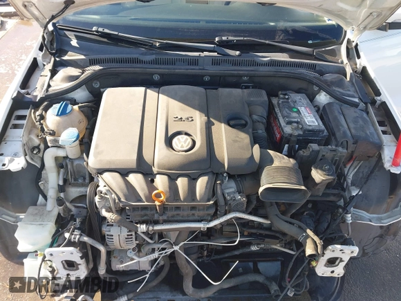 2013 Volkswagen Jetta SE with VIN 3VWDX7AJ1DM367499, listed as a IAAI auction lot 41762284 with 120,554 mi miles and . Bid and sale history available at DreamBid. Image 10.