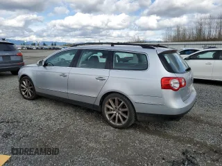 2008 Volkswagen Passat VR6 with VIN WVWRU73C28E160258, listed as a Copart auction lot 49671525 with 97,181 mi miles and Salvage title. Bid and sale history available at DreamBid. Image 2.