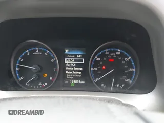 2017 Toyota RAV4 LE z VIN 2T3BFREV8HW667907, wystawiony jako IAAI lot #42130136 z przebiegiem 129 831 mil mil oraz . Historia ofert i sprzedaży dostępna na DreamBid. Obrazek 7.
