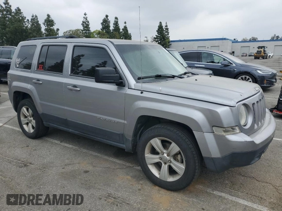 2017 Jeep Patriot High Altitude with VIN 1C4NJPFA0HD209237, listed as a Copart auction lot 54102785 with 184,433 mi miles and Clean Title. Bid and sale history available at carsss.com. Image 4.