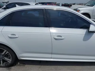 2017 Audi A4 Premium Plus z VIN WAUENAF45HN024586, wystawiony jako IAAI lot #42065676 z przebiegiem 106 709 mil mil oraz . Historia ofert i sprzedaży dostępna na DreamBid. Obrazek 13.