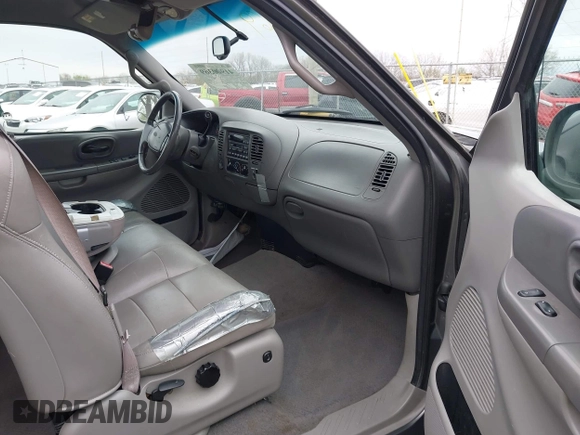 2002 Ford F-150 XL with VIN 2FTRX08L22CA40965, listed as a IAAI auction lot 41900369 with 126,015 mi miles and . Bid and sale history available at DreamBid. Image 5.
