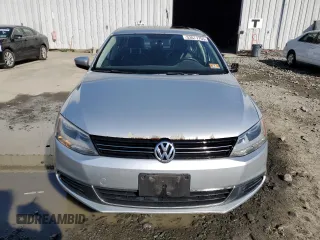 2013 Volkswagen Jetta SE z VIN 3VWDP7AJ5DM442236, wystawiony jako Copart lot #53677705 z przebiegiem 119 645 mil mil oraz Szkoda całkowita • Salvage title. Historia ofert i sprzedaży dostępna na DreamBid. Obrazek 5.