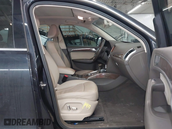 2016 Audi Q5 Premium with VIN WA1C2AFP0GA121286, listed as a IAAI auction lot 41967200 with 139,673 mi miles and . Bid and sale history available at DreamBid. Image 5.