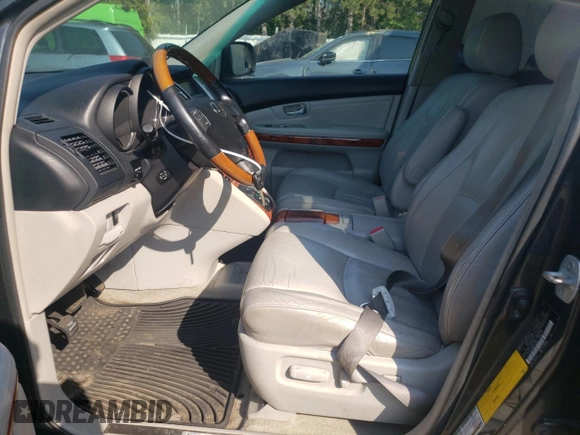 2004 Lexus RX 330 with VIN 2T2HA31U04C033896, listed as a Copart auction lot 70932524 with 201,987 mi miles and Clean Title. Bid and sale history available at carsss.com. Image 7.