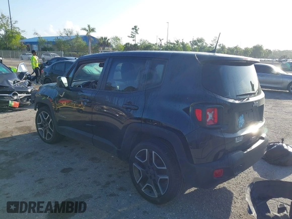 2020 Jeep Renegade Sport with VIN ZACNJAAB2LPL84352, listed as a IAAI auction lot 41936031 with 92,254 mi miles and . Bid and sale history available at carsss.com. Image 3.