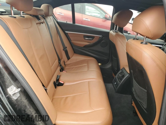 2016 BMW 3 Series 328i xDrive z VIN WBA8E3C52GK503313, wystawiony jako Copart lot #51678265 z przebiegiem 166 991 mil mil oraz Szkoda całkowita • Salvage title. Historia ofert i sprzedaży dostępna na DreamBid. Obrazek 10.