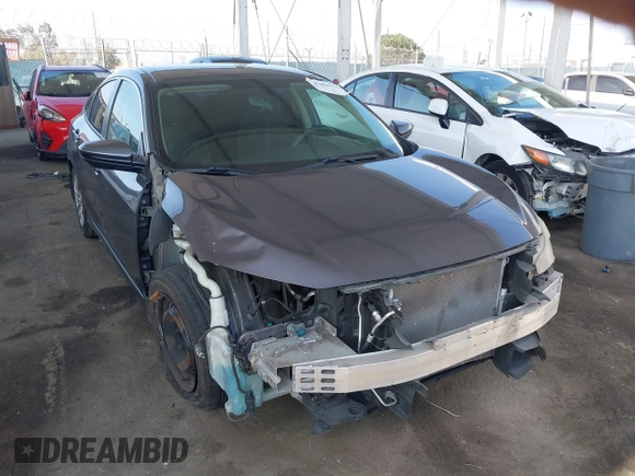 2017 Honda Civic LX z VIN 2HGFC2F53HH538362, wystawiony jako IAAI lot #42095715 z przebiegiem 156 799 mil mil oraz . Historia ofert i sprzedaży dostępna na DreamBid. Obrazek 1.