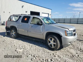 2007 Chevrolet Suburban LT with VIN 1GNFK16397J218901, listed as a Copart auction lot 55695095 with 301,359 mi miles and Non Repairable. Bid and sale history available at DreamBid. Image 4.
