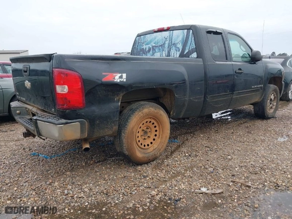 2007 Chevrolet Silverado 1500 LTZ with VIN 1GCEK19017Z550550, listed as a IAAI auction lot 41380834 with 429,353 mi miles. Bid and sale history available at carsss.com. Image 4.