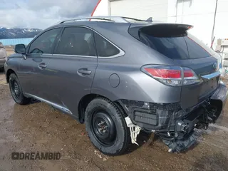 2013 Lexus RX 450h z VIN JTJBC1BAXD2051251, wystawiony jako IAAI lot #41746439 z przebiegiem 123 342 mil mil oraz . Historia ofert i sprzedaży dostępna na DreamBid. Obrazek 3.