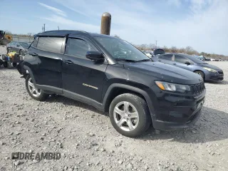 2023 Jeep Compass Latitude z VIN 3C4NJDBN4PT544548, wystawiony jako Copart lot #47981135 z przebiegiem 21 335 mil mil oraz Szkoda całkowita • Salvage title. Historia ofert i sprzedaży dostępna na DreamBid. Obrazek 4.
