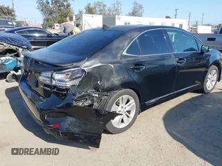 2010 Lexus HS 250h with VIN JTHBB1BA0A2016668, listed as a IAAI auction lot 42141367 with 120,823 mi miles. Bid and sale history available at carsss.com. Image 4.