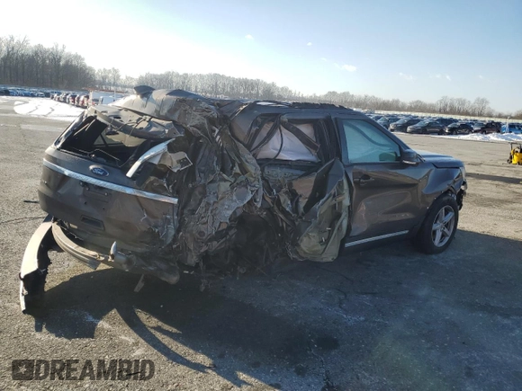 2016 Ford Explorer XLT with VIN 1FM5K8D84GGD06212, listed as a Copart auction lot 42889885 with Not Provided miles and Salvage Title. Bid and sale history available at carsss.com. Image 3.