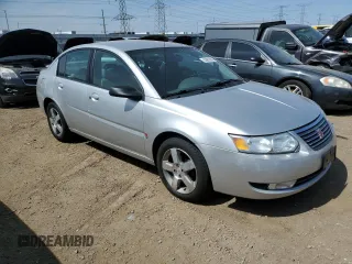 2006 Saturn ION z VIN 1G8AL58B06Z108647, wystawiony jako Copart lot #52955985 z przebiegiem 77 170 mil mil oraz Czysty tytuł • Clean title. Historia ofert i sprzedaży dostępna na DreamBid. Obrazek 4.