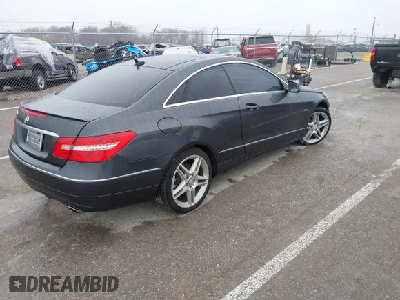 2012 Mercedes-Benz E 350 with VIN WDDKJ5KB1CF166066, listed as a IAAI auction lot 41512531 with 136,180 mi miles and . Bid and sale history available at DreamBid. Image 4.