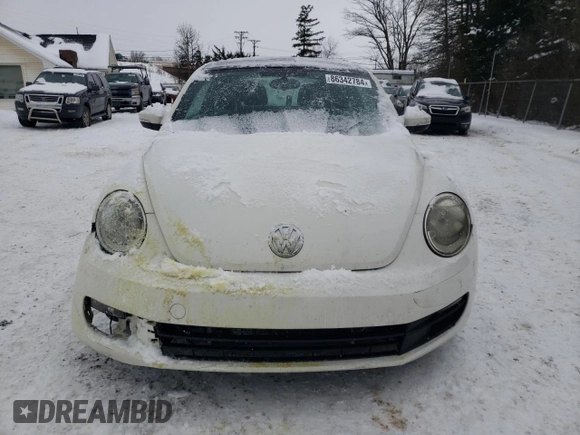 2013 Volkswagen Beetle 2.5L w/Sun with VIN 3VWJP7AT4DM681491, listed as a Copart auction lot 86342784 with Not provided miles and Salvage title. Bid and sale history available at DreamBid. Image 5.