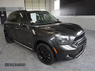 2016 MINI Countryman S z VIN WMWZC5C55GWU00997, wystawiony jako Copart lot #58840965 z przebiegiem 41 217 mil mil oraz Szkody całkowita. Historia ofert i sprzedaży dostępna na DreamBid. Obrazek 1.