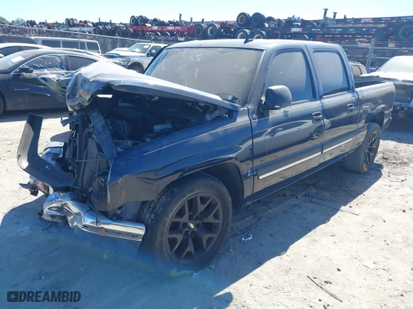 2006 Chevrolet Silverado 1500 LT1 with VIN 2GCEC13T061211835, listed as a IAAI auction lot 41678812 with 162,590 mi miles. Bid and sale history available at carsss.com. Image 17.