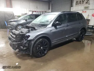 2021 Volkswagen Tiguan SE with VIN 3VV2B7AX3MM049057, listed as a Copart auction lot 78995694 with 29,965 mi miles and Salvage Title. Bid and sale history available at carsss.com. Image 1.