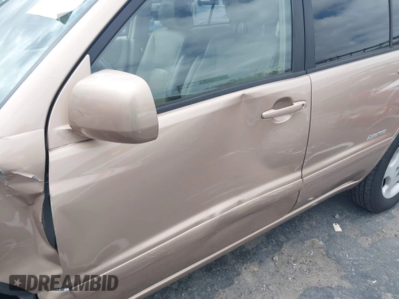 2007 Toyota Highlander w/3rd Row z VIN JTEDP21AX70138084, wystawiony jako IAAI lot #42054917 z przebiegiem 103 665 mil mil oraz . Historia ofert i sprzedaży dostępna na DreamBid. Obrazek 12.