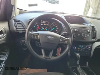 2017 Ford Escape SE z VIN 1FMCU0GD4HUB05330, wystawiony jako IAAI lot #42396863 z przebiegiem 66 420 mil mil oraz . Historia ofert i sprzedaży dostępna na DreamBid. Obrazek 33.