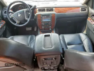 2012 Chevrolet Avalanche LTZ with VIN 3GNMCGE04CG187356, listed as a Copart auction lot 57322005 with 201,268 mi miles and Clean title. Bid and sale history available at DreamBid. Image 8.