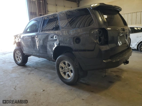2020 Toyota 4Runner SR5 with VIN JTEBU5JR0L5768961, listed as a Copart auction lot 48237465 with 90,448 mi miles and Salvage Title. Bid and sale history available at carsss.com. Image 2.