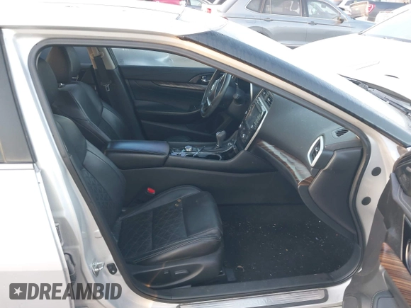 2016 Nissan Maxima SR z VIN 1N4AA6AP9GC382348, wystawiony jako IAAI lot #42012121 z przebiegiem 203 513 mil mil oraz . Historia ofert i sprzedaży dostępna na DreamBid. Obrazek 5.