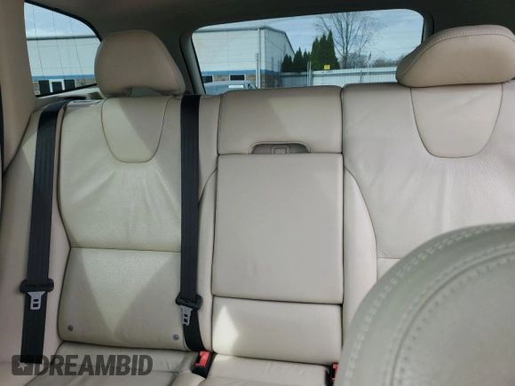 2010 Volvo XC60 3.2L with VIN YV4982DL6A2105208, listed as a Copart auction lot 51926745 with 202,192 mi miles and Salvage Title. Bid and sale history available at carsss.com. Image 10.