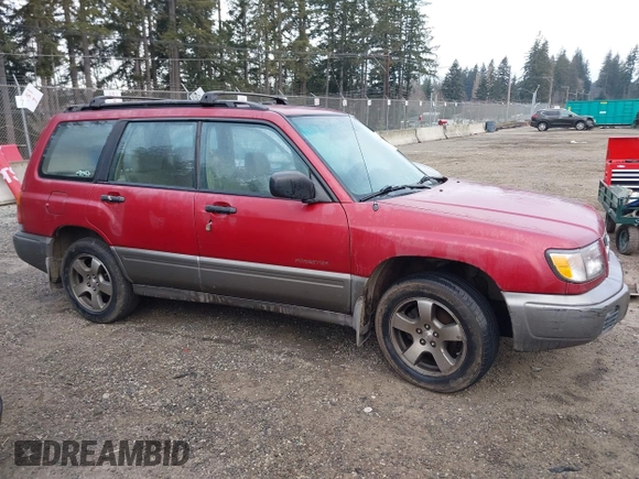 1998 Subaru Forester S with VIN JF1SF655XWH783942, listed as a IAAI auction lot 41466532 with 388,888 mi miles. Bid and sale history available at carsss.com. Image 13.