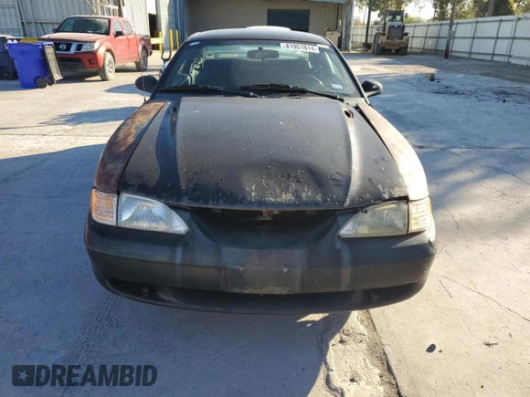 1995 Ford Mustang with VIN 1FALP4040SF101449, listed as a Copart auction lot 81951814 with 223,150 mi miles and Clean Title. Bid and sale history available at carsss.com. Image 5.