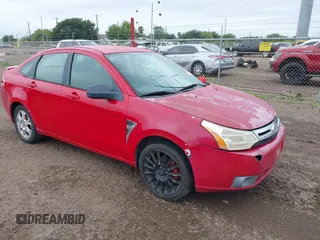 2008 Ford Focus SE z VIN 1FAHP35N98W246421, wystawiony jako IAAI lot #42004286 z przebiegiem 161 848 mil mil oraz . Historia ofert i sprzedaży dostępna na DreamBid. Obrazek 1.