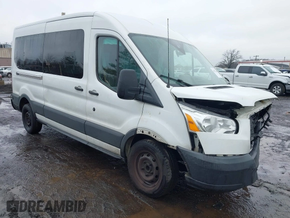 2018 Ford Transit Passenger XL z VIN 1FBAX2CM8JKA03622, wystawiony jako IAAI lot #41571449 z przebiegiem 313 553 mil mil oraz . Historia ofert i sprzedaży dostępna na DreamBid. Obrazek 1.