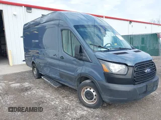 2019 Ford Transit z VIN 1FTYR3XM4KKB89312, wystawiony jako IAAI lot #41614613 z przebiegiem 100 920 mil mil oraz . Historia ofert i sprzedaży dostępna na DreamBid. Obrazek 1.