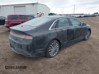 2017 Lincoln MKZ Hybrid Premiere with VIN 3LN6L5KU8HR601114, listed as a IAAI auction lot 41503506 with 86,629 mi miles. Bid and sale history available at carsss.com. Image 4.