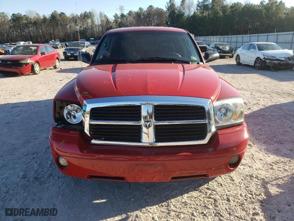 2006 Dodge Dakota SLT with VIN 1D7HE48K16S505677, listed as a Copart auction lot 83396564 with 239,703 mi miles and Salvage Title. Bid and sale history available at carsss.com. Image 5.