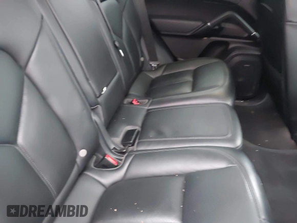 2018 Porsche Cayenne z VIN WP1AA2A26JKA04958, wystawiony jako IAAI lot #41477256 z przebiegiem 82 395 mil mil oraz . Historia ofert i sprzedaży dostępna na DreamBid. Obrazek 8.