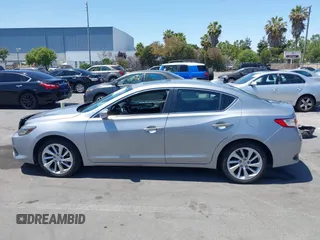 2017 Acura ILX with VIN 19UDE2F33HA016166, listed as a IAAI auction lot 42587988 with 52,927 mi miles and . Bid and sale history available at DreamBid. Image 15.