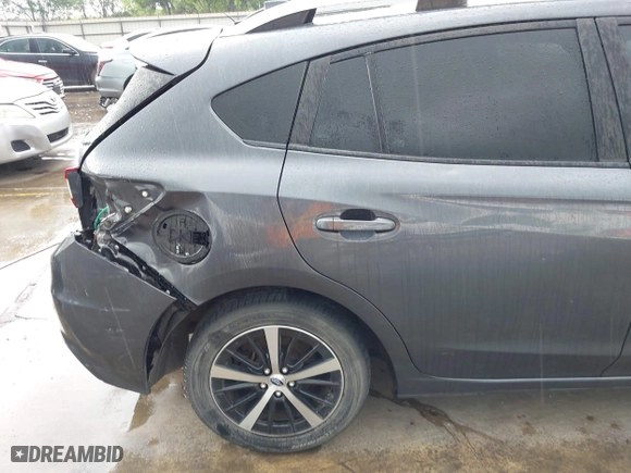 2019 Subaru Impreza Premium with VIN 4S3GTAD69K3725933, listed as a IAAI auction lot 41919500 with 102,556 mi miles. Bid and sale history available at carsss.com. Image 18.