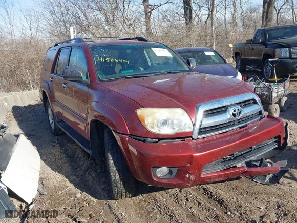 2008 Toyota 4Runner SR5 with VIN JTEZU14R58K019066, listed as a IAAI auction lot 41586404 with 248,633 mi miles. Bid and sale history available at carsss.com. Image 1.