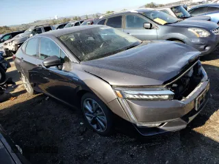 2018 Honda Clarity Touring with VIN JHMZC5F3XJC010482, listed as a Copart auction lot 70893902 with 39,151 mi miles. Bid and sale history available at carsss.com. Image 4.